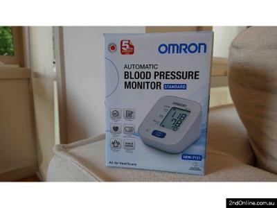 Omron HEM7121 Standard Blood Pressure Monitor (New)