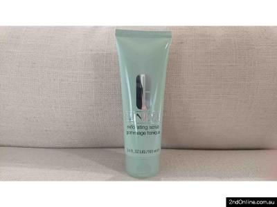 Clinique exfoliating scrub gommage tonique 100ml (NEW)