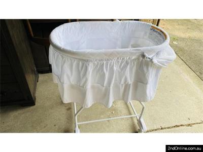Baby Bassinet with mattress- nearly new